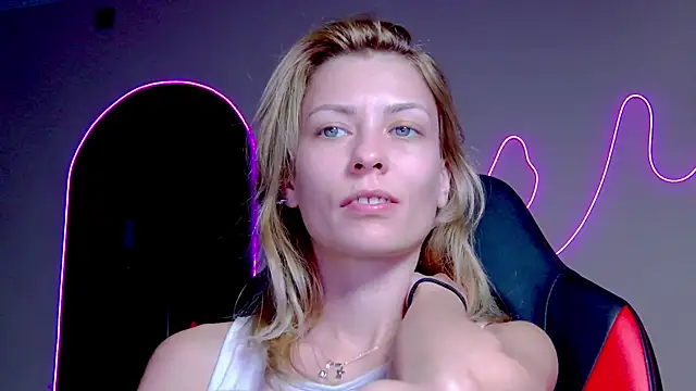 karo123421 online show from 10.10.25