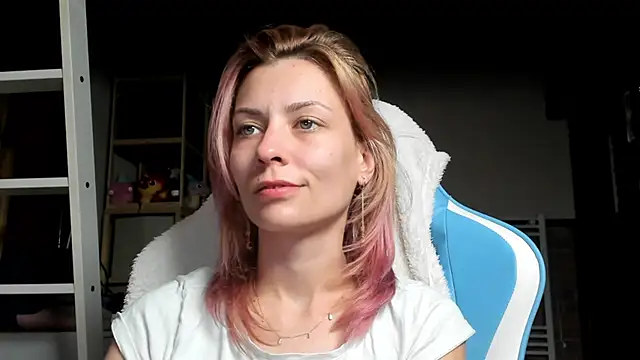 karo123421 online show from 10.26.25