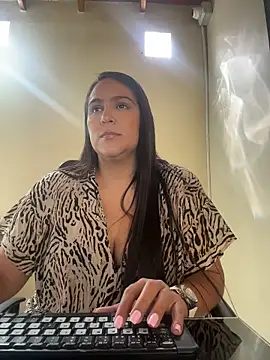 kendall 52 online show from 04.04.26