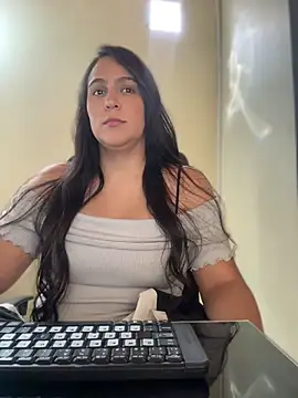 kendall 52 online show from 04.22.26