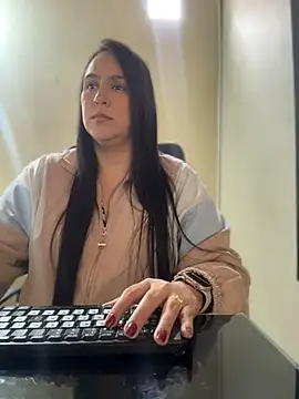 kendall 52 online show from 04.29.26