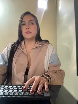 kendall 52 online show from 05.07.26