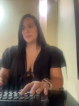 kendall 52 online show from 07.07.26