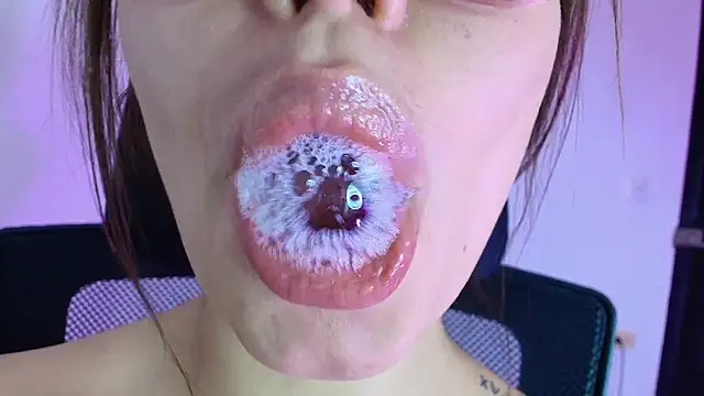 lisbet21x online show from 11.24.25