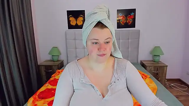 PolinaSalvatore online show from 01.17.25