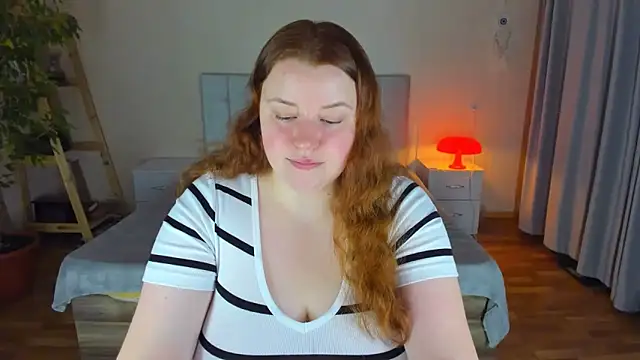 PolinaSalvatore online show from 09.14.25