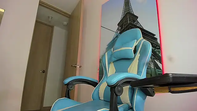 ela pretty online show from 11.22.25