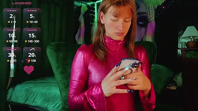 Summer XO online show from 04.10.26