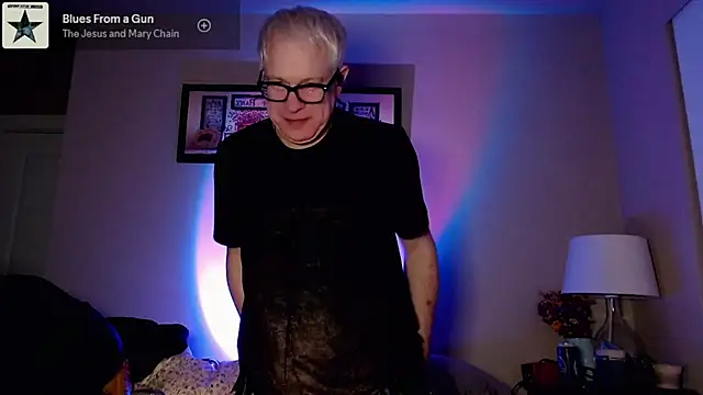 Snarfle82 online show from 12.02.25