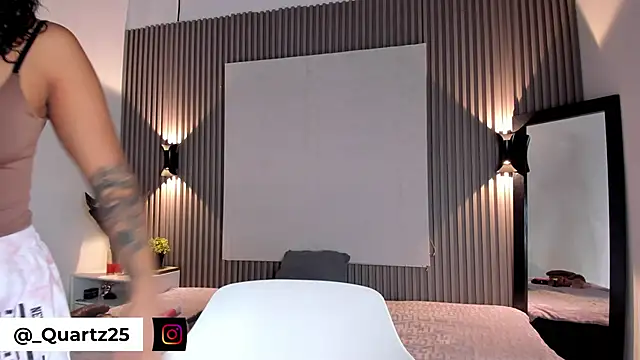 Zafiiraa online show from 10.26.25