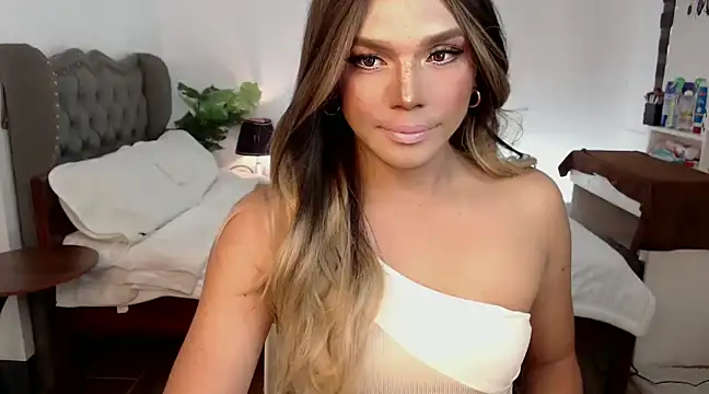 liaa lurrecams online show from 01.06.25