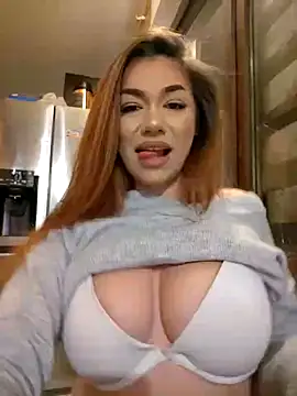 Snapshot of Ella_sweety chatting on 01.20.25 Ella sweety online show from 01.20.25