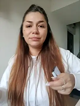 Snapshot of Ella_sweety chatting on 10.16.25 Ella sweety online show from 10.16.25