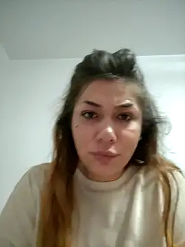 Snapshot of Ella_sweety chatting on 10.19.25 Ella sweety online show from 10.19.25