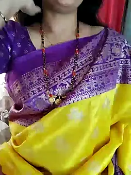 Indian desi wife online show from 01.24.25