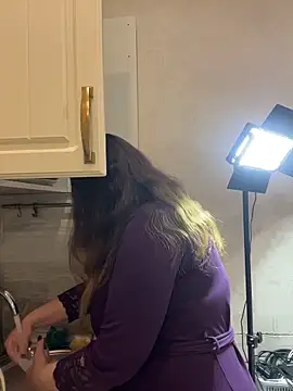 DienkaGreen online show from 02.22.26