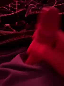 Snapshot of Sendnud3s69696 chatting on 12.27.24 Sendnud3s69696 online show from 12.27.24