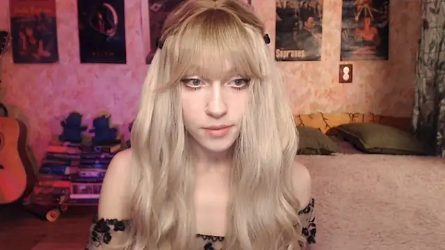 Friendly Ellie online show from 02.12.25