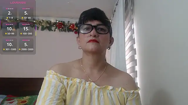 ISABEEL SOFIA01 online show from 10.11.25