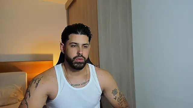 Justyn Torres online show from 02.25.25