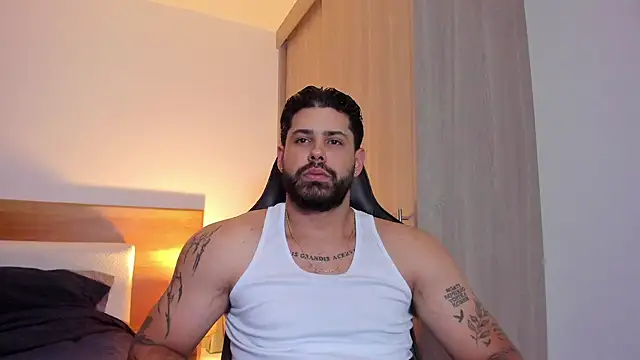 Justyn Torres online show from 03.10.25