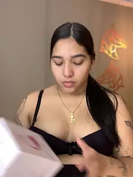 Amandanauty online show from 12.16.24