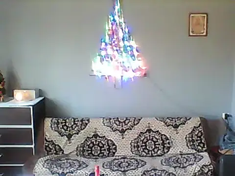 Snapshot of aroj95 chatting on 12.14.25 aroj95 online show from 12.14.25