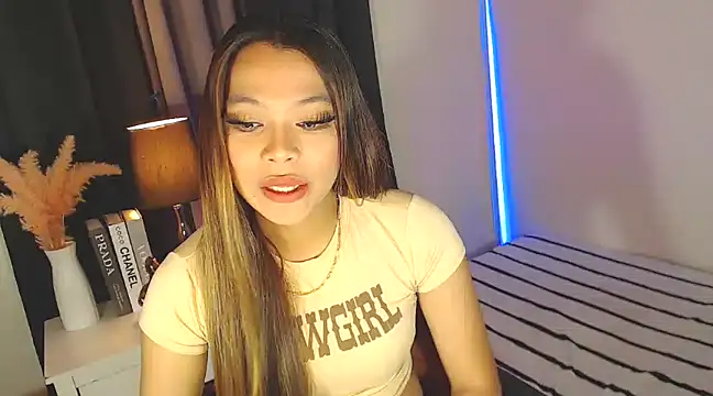 MajesticKitana online show from 12.11.24