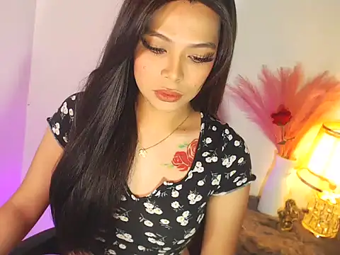 MajesticKitana online show from 10.13.25