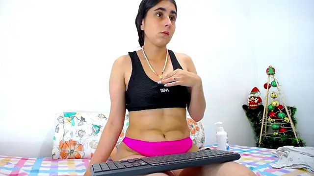 Snapshot of camila_camila chatting on 01.03.25 camila camila online show from 01.03.25