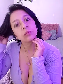 camilalatti online show from 09.18.25