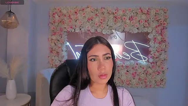 MarieJaneX online show from 12.14.24