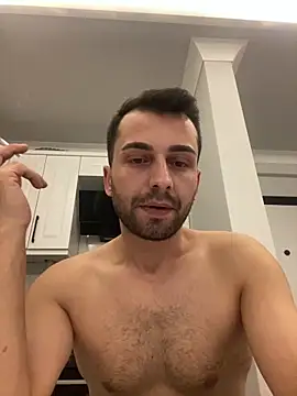 Snapshot of Emre-34 chatting on 11.10.25 Emre-34 online show from 11.10.25