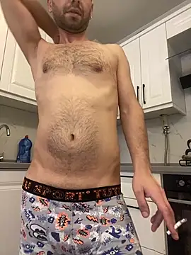 Snapshot of Emre-34 chatting on 12.22.25 Emre-34 online show from 12.22.25