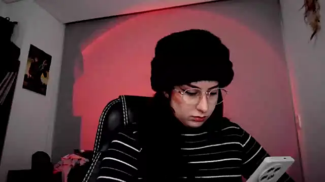 Scarlett Sen online show from 10.25.25