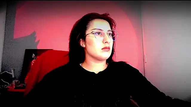 Snapshot of Scarlett_Sen chatting on 02.17.26 Scarlett Sen online show from 02.17.26