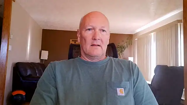 Snapshot of BasicAnt chatting on 06.10.26 BasicAnt online show from 06.10.26