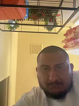 Snapshot of dro6969 chatting on 12.19.24 dro6969 online show from 12.19.24