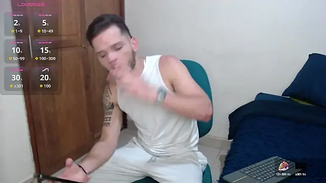 Snapshot of ramseesh chatting on 09.27.25 ramseesh online show from 09.27.25