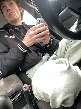 Snapshot of utoopia777 chatting on 03.12.25 utoopia777 online show from 03.12.25