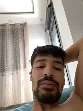 Snapshot of Hermanooooooo chatting on 07.23.26 Hermanooooooo online show from 07.23.26