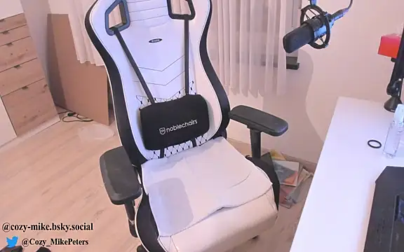 cozy-mike online show from 04.05.26