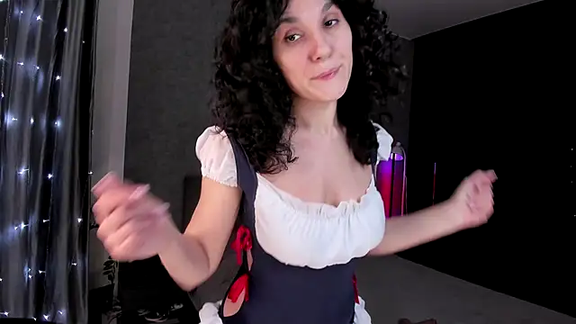  CurlySue  online show from 02.28.26