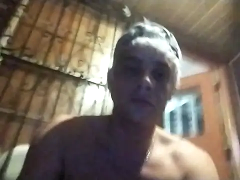 Snapshot of zack111g chatting on 01.02.25 zack111g online show from 01.02.25