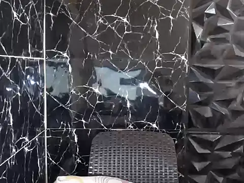 Snapshot of MissKeanna chatting on 12.18.24 MissKeanna online show from 12.18.24