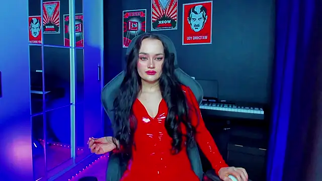 QueenAliss online show from 03.17.25