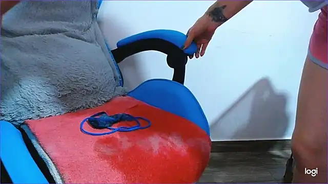 klylls squirt  online show from 02.04.25