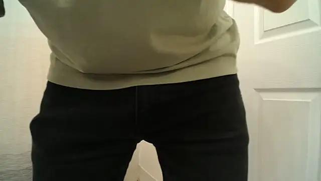 Snapshot of proseccopapi23 chatting on 02.16.25 proseccopapi23 online show from 02.16.25