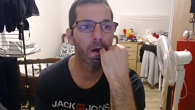 steph19x5 online show from 09.24.25