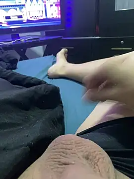 Snapshot of dustbor chatting on 03.12.25 dustbor online show from 03.12.25